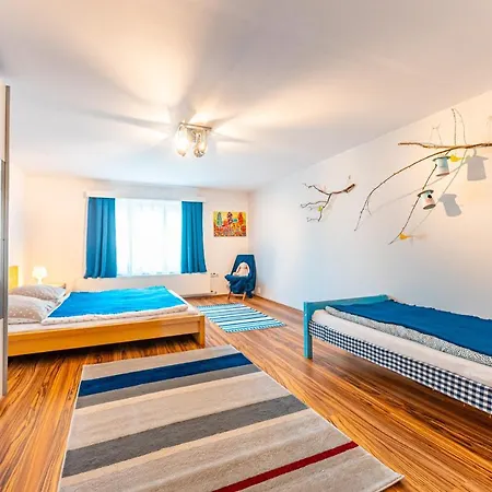 Fajn Apartman Apartment Lobec